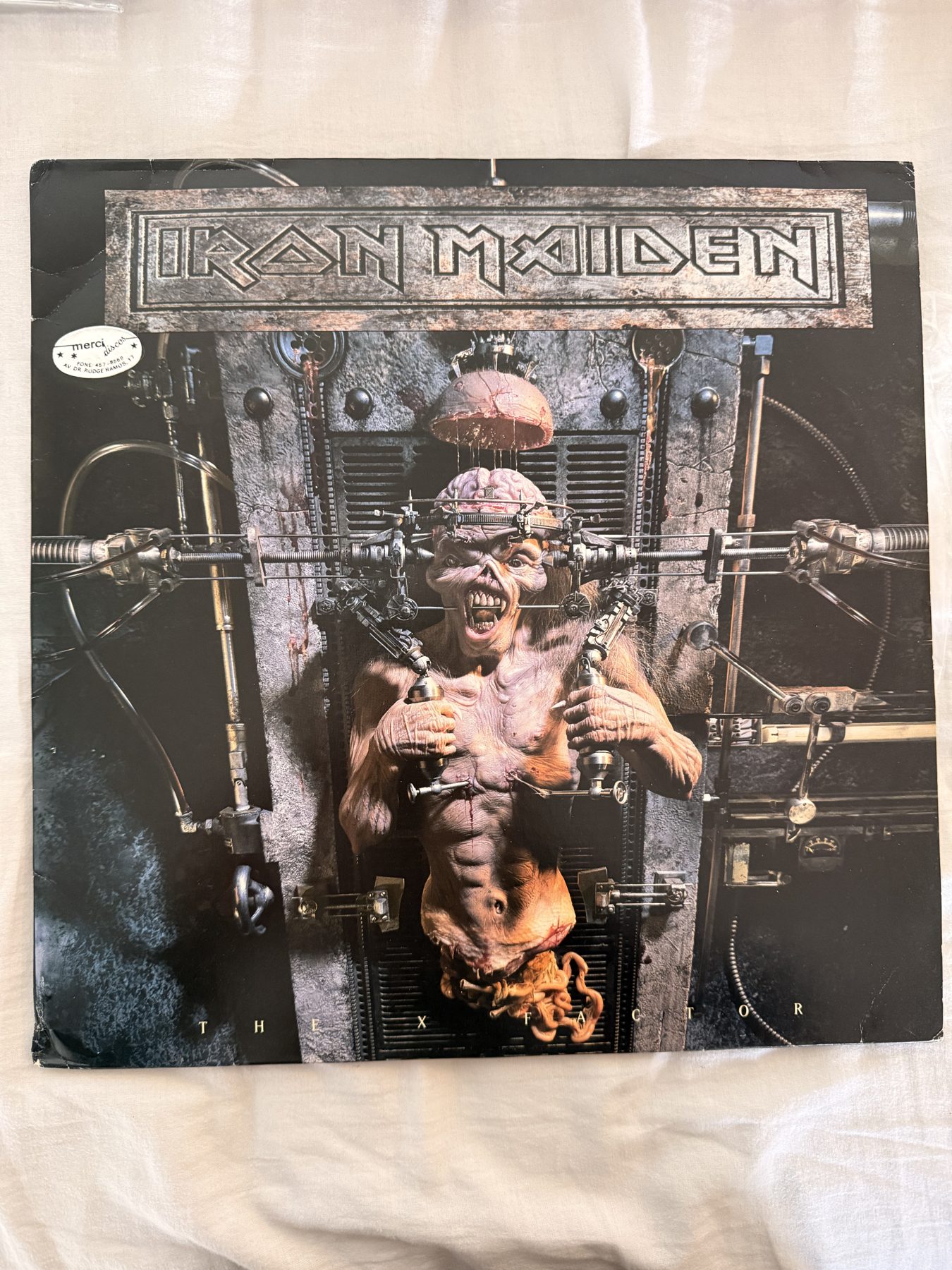 A photograph of pressing 168, Brazil
