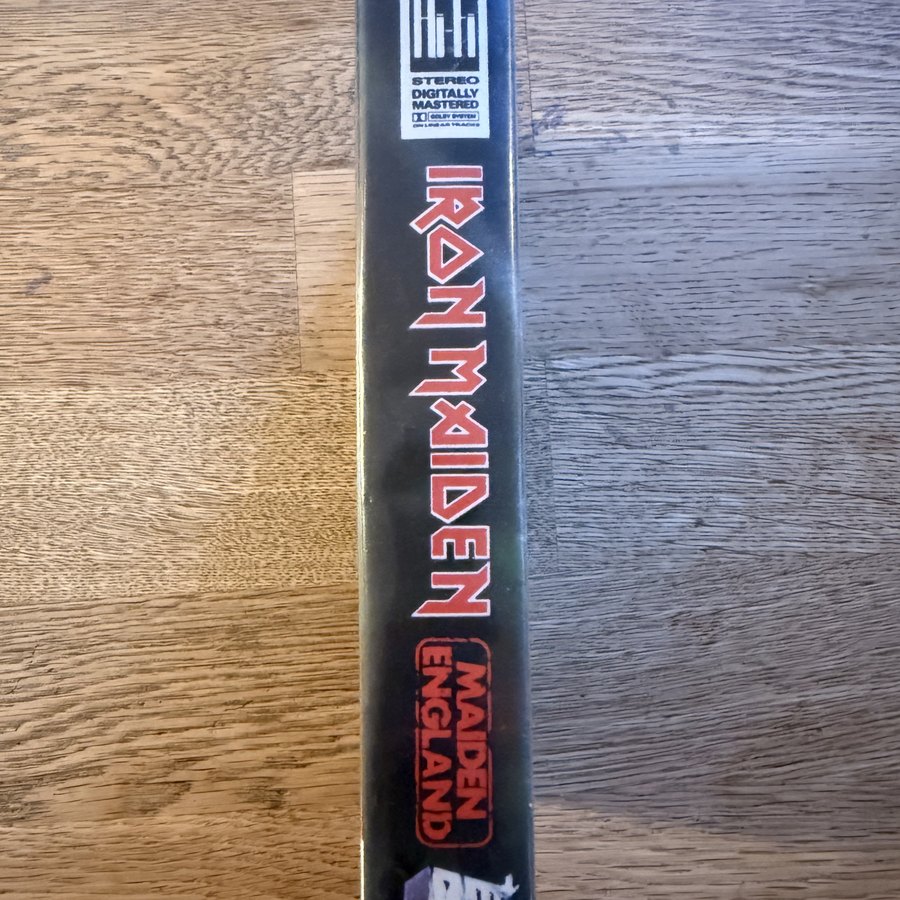 VHS 182, UK