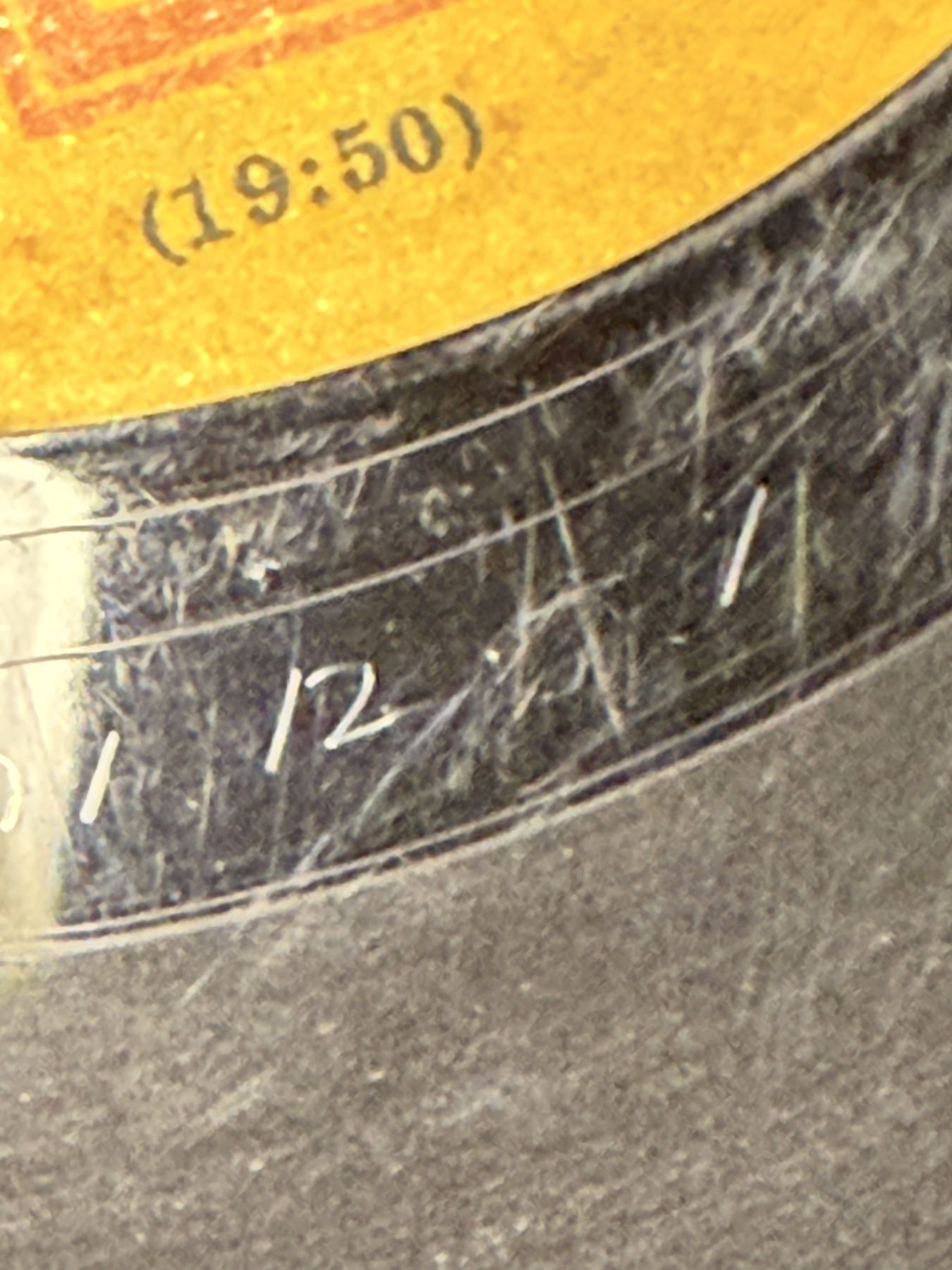 A photograph of pressing 35, Ecuador