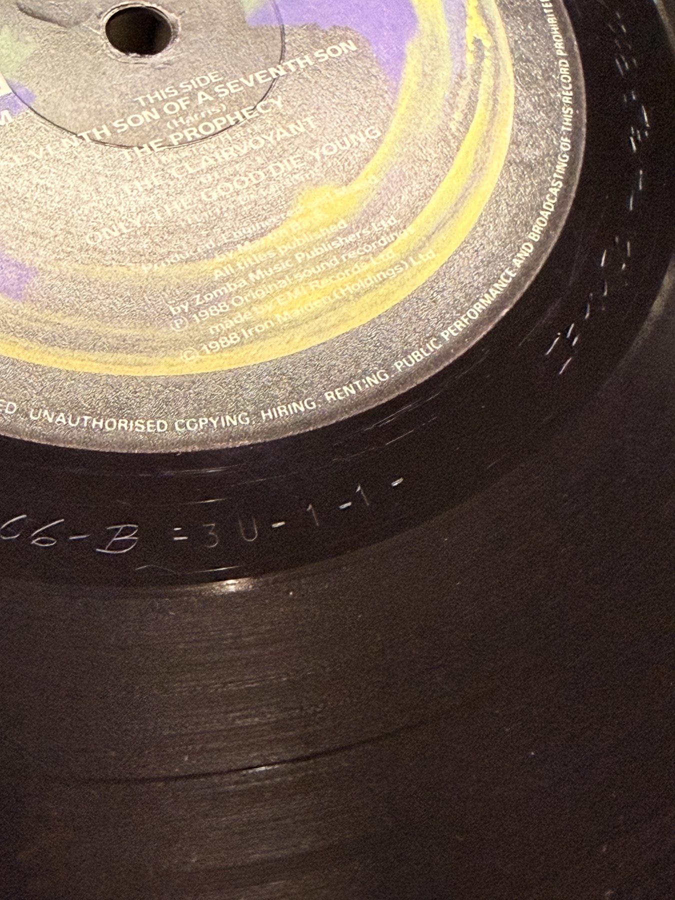 Photograph image00182.jpg of pressing 37, UK