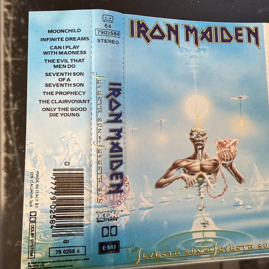 Cassette 51, Italy